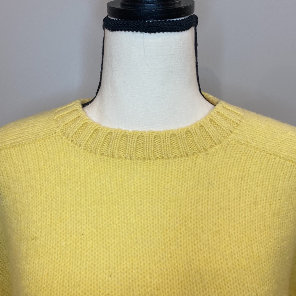 Vintage Womens oversized wool crewneck sweater yellow normcore gorpcore - Picture 4 of 8